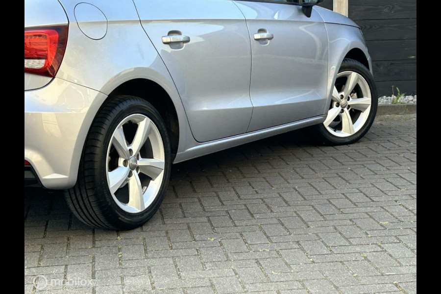 Audi A1 Sportback 1.0 TFSI Adrenalin AUTOMAAT / LED / 17" / FM NAV / 39.107 KM 1e eig. NAP!!!