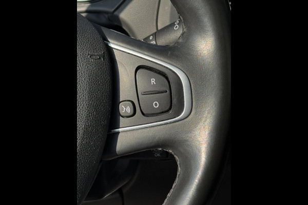 Renault Captur 0.9 TCe Edition One - Panorama dak I Navigatie I Leer I Airco I Sport velgen I LED I PDC I Dealer onderhouden