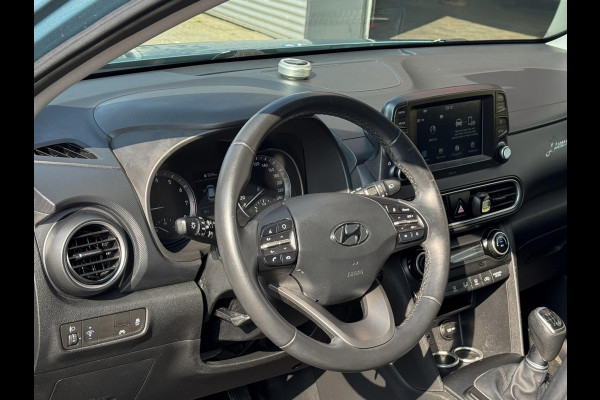 Hyundai Kona 1.0T Essence - Apple CarPlay / Navigatie I Achteruitrij camera I LED I Sport velgen I Comfort pakket I Dealer onderh.
