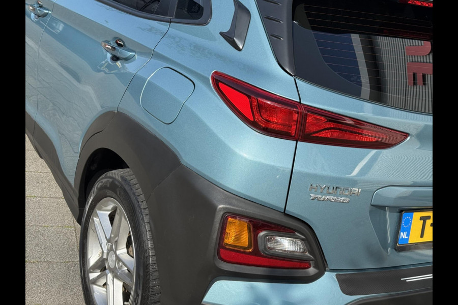 Hyundai Kona 1.0T Essence - Apple CarPlay / Navigatie I Achteruitrij camera I LED I Sport velgen I Comfort pakket I Dealer onderh.