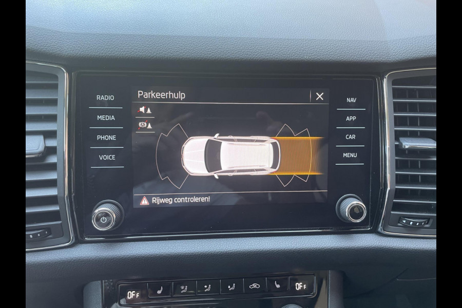 Škoda Kodiaq 1.5 TSI 150pk DSG Style 7p. | Navigatie | Apple Carplay/Android Auto | Adaptive Cruise Control | Parkeersensor achter | Stoel- en stuurverwarming | Ledverlichting | Getinte ramen | Climate Control
