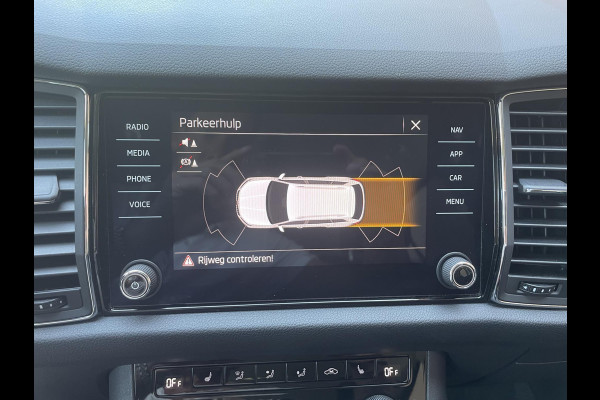 Škoda Kodiaq 1.5 TSI 150pk DSG Style 7p. | Navigatie | Apple Carplay/Android Auto | Adaptive Cruise Control | Parkeersensor achter | Stoel- en stuurverwarming | Ledverlichting | Getinte ramen | Climate Control