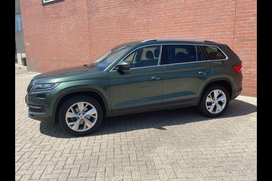 Škoda Kodiaq 1.5 TSI 150pk DSG Style 7p. | Navigatie | Apple Carplay/Android Auto | Adaptive Cruise Control | Parkeersensor achter | Stoel- en stuurverwarming | Ledverlichting | Getinte ramen | Climate Control