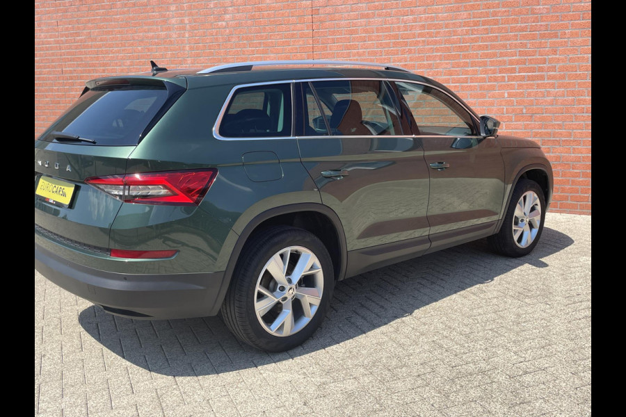 Škoda Kodiaq 1.5 TSI 150pk DSG Style 7p. | Navigatie | Apple Carplay/Android Auto | Adaptive Cruise Control | Parkeersensor achter | Stoel- en stuurverwarming | Ledverlichting | Getinte ramen | Climate Control