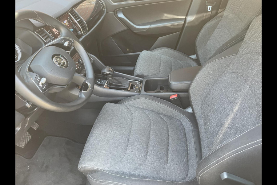 Škoda Kodiaq 1.5 TSI 150pk DSG Style 7p. | Navigatie | Apple Carplay/Android Auto | Adaptive Cruise Control | Parkeersensor achter | Stoel- en stuurverwarming | Ledverlichting | Getinte ramen | Climate Control