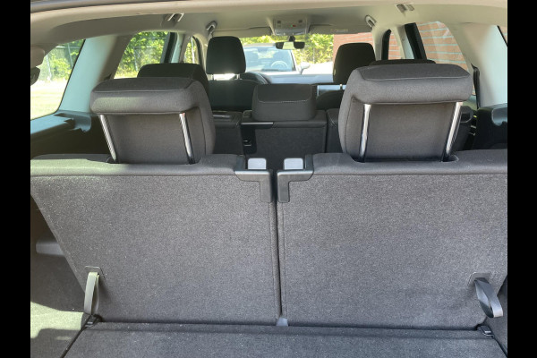 Škoda Kodiaq 1.5 TSI 150pk DSG Style 7p. | Navigatie | Apple Carplay/Android Auto | Adaptive Cruise Control | Parkeersensor achter | Stoel- en stuurverwarming | Ledverlichting | Getinte ramen | Climate Control