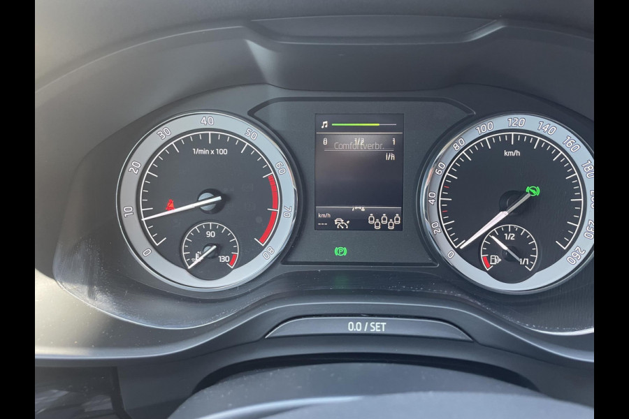 Škoda Kodiaq 1.5 TSI 150pk DSG Style 7p. | Navigatie | Apple Carplay/Android Auto | Adaptive Cruise Control | Parkeersensor achter | Stoel- en stuurverwarming | Ledverlichting | Getinte ramen | Climate Control