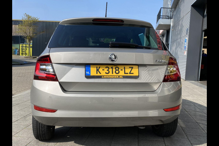 Škoda Fabia 1.0 TSI Monte Carlo - Apple CarPlay / Navigatie I Airco I PDC ? LED I Sport velgen I Dealer onderhouden