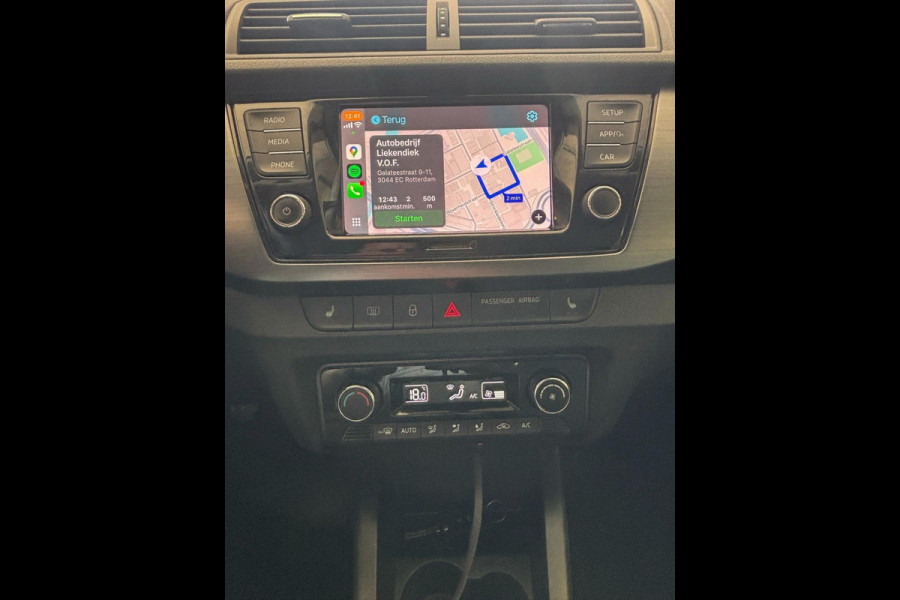 Škoda Fabia 1.0 TSI Monte Carlo - Apple CarPlay / Navigatie I Airco I PDC ? LED I Sport velgen I Dealer onderhouden