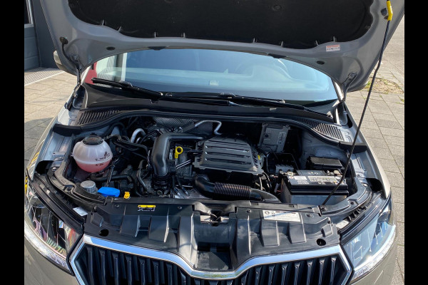Škoda Fabia 1.0 TSI Monte Carlo - Apple CarPlay / Navigatie I Airco I PDC ? LED I Sport velgen I Dealer onderhouden