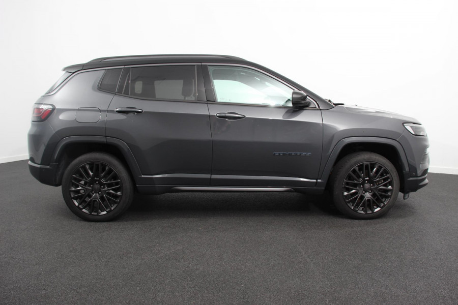 Jeep Compass 4x e Automaat 240pk Plug-in Hybrid Electric S Leder Navigatie Adaptive Cruise Control Lane /Side Assist Alpine Soundsystem Camera elektrische Achterklep