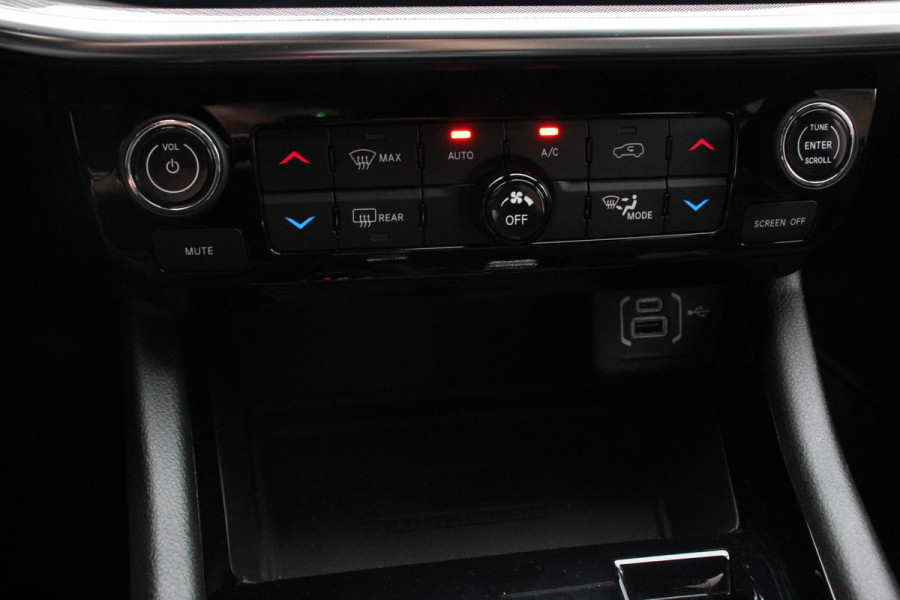 Jeep Compass 4x e Automaat 240pk Plug-in Hybrid Electric S Leder Navigatie Adaptive Cruise Control Lane /Side Assist Alpine Soundsystem Camera elektrische Achterklep