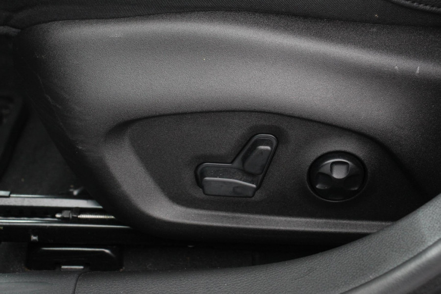 Jeep Compass 4x e Automaat 240pk Plug-in Hybrid Electric S Leder Navigatie Adaptive Cruise Control Lane /Side Assist Alpine Soundsystem Camera elektrische Achterklep