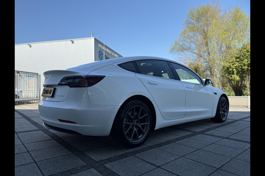 Tesla Model 3 Long Range AWD Dual Autopilot Panorama Leder
