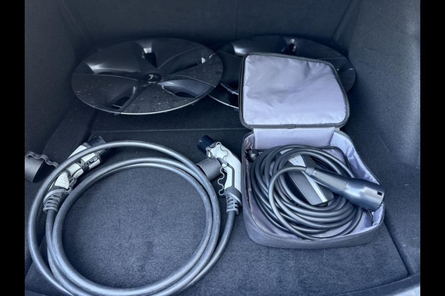 Tesla Model 3 Long Range AWD Dual Autopilot Panorama Leder