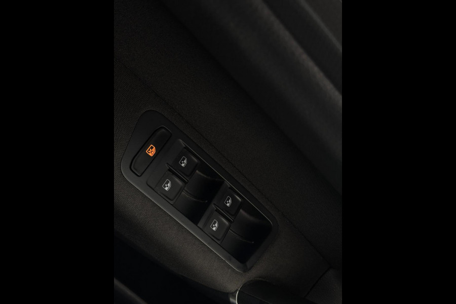 Volkswagen Golf Sportsvan 1.5 TSI JOIN 2019 | Navi | Adaptive Cruise | Stoelverwarming | Stuurverwarming