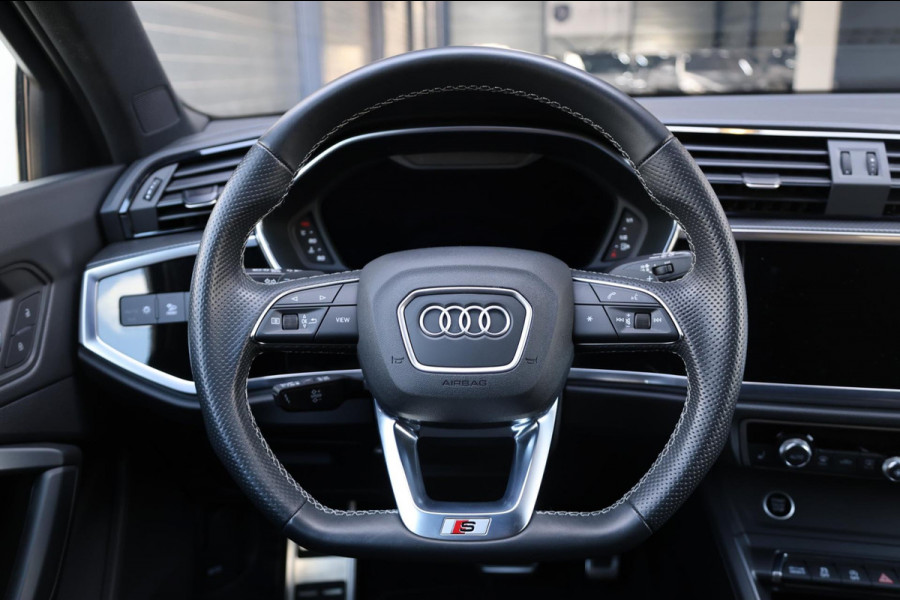 Audi Q3 Sportback 35 TFSI S Edition 3x S-line LED/VIRTUAL/SFEER/PANO/ALCANTARA+S.VERWARMING/19"LMV/CAM/LINE/ACC/12 MND GARANTIE!