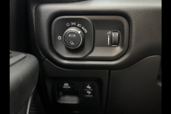 Dodge Ram 1500 5.7 V8 NIGHT BUILD TO SERVE 6 ZITS!