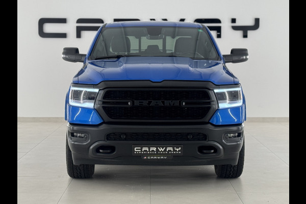 Dodge Ram Pick Up NIGHT 1500 5.7 V8 PANO 12 INCH. 6 ZITS!