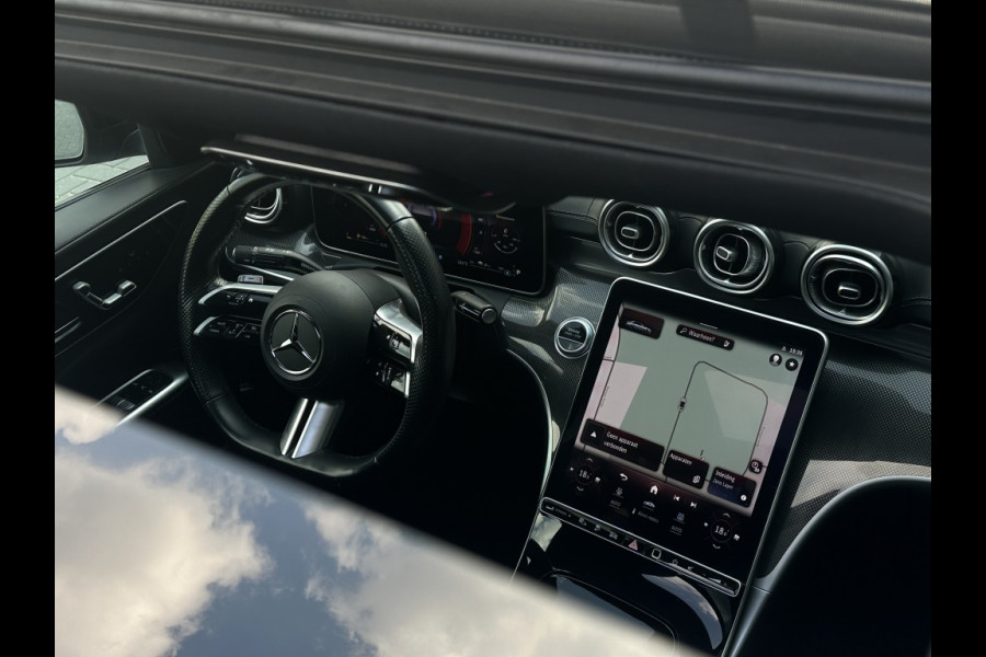Mercedes-Benz C-Klasse 300 e AMG Line 2023 PANO NAVI AMBIENT WIDESCREEN CAMERA CR CONTR