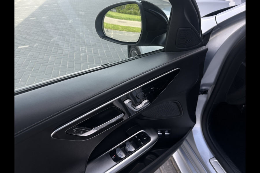 Mercedes-Benz C-Klasse 300 e AMG Line 2023 PANO NAVI AMBIENT WIDESCREEN CAMERA CR CONTR