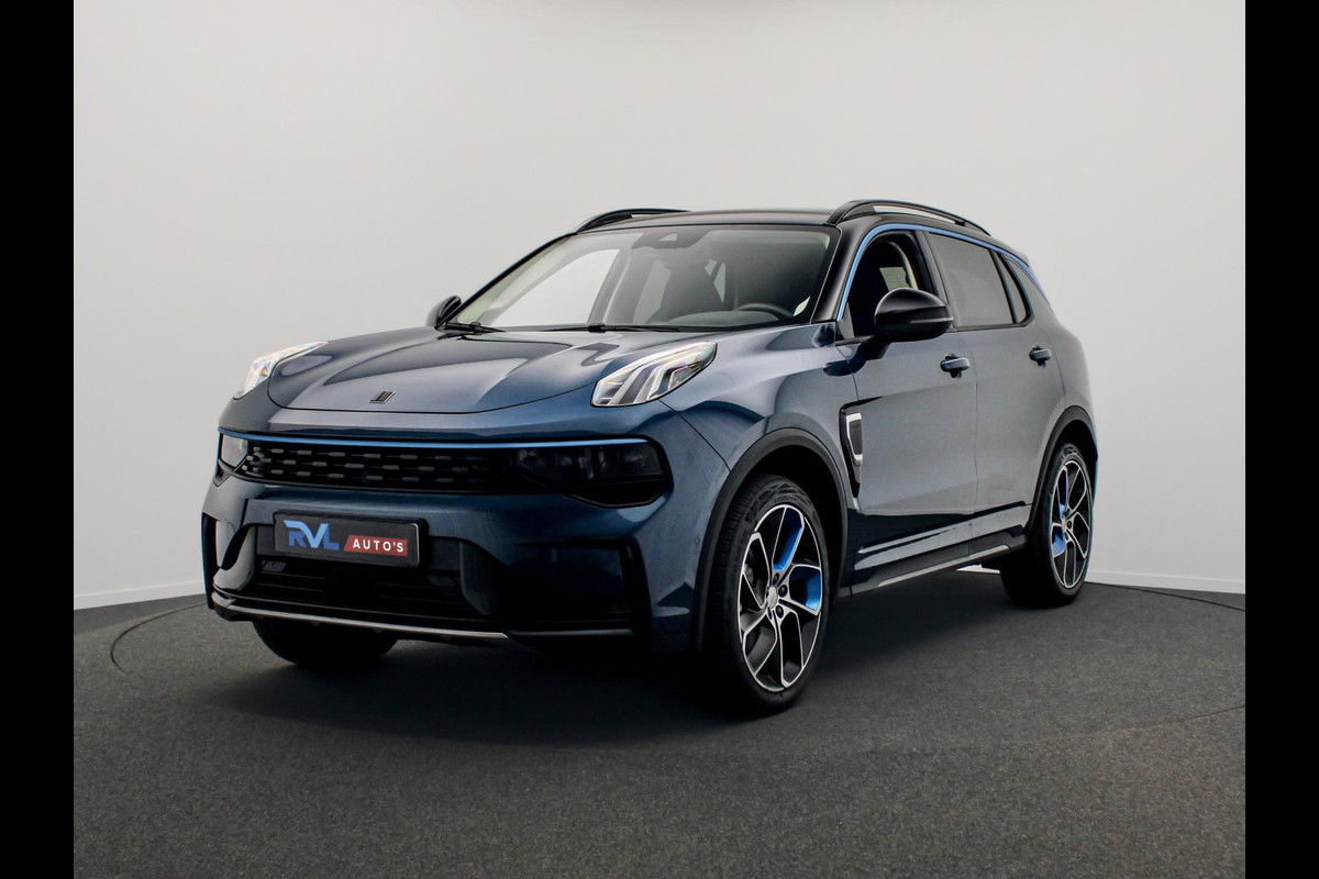 Lynk & Co 01 1.5 261PK Plug-in Hybrid *Origineel NL* Pano/dak Apple/Carplay Adaptive/Cruise Trekhaak Lynk & Co 01 1.5 261PK Plug-in Hybrid *Origineel NL* Pano/dak Apple/Carplay Adaptive/Cruise Trekhaak