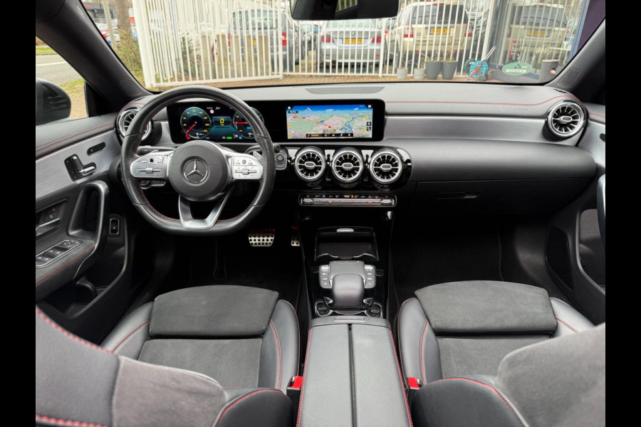 Mercedes-Benz CLA-Klasse 250 e AMG | Pano | Memory | Ambient