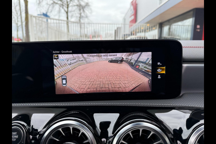Mercedes-Benz CLA-Klasse 250 e AMG | Pano | Memory | Ambient