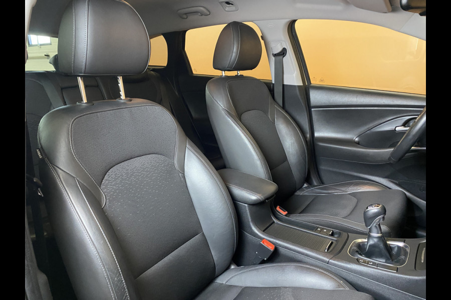 Hyundai i30 Wagon 1.4 T-GDI Premium trekhaak | navi 1400 kg trekgewicht