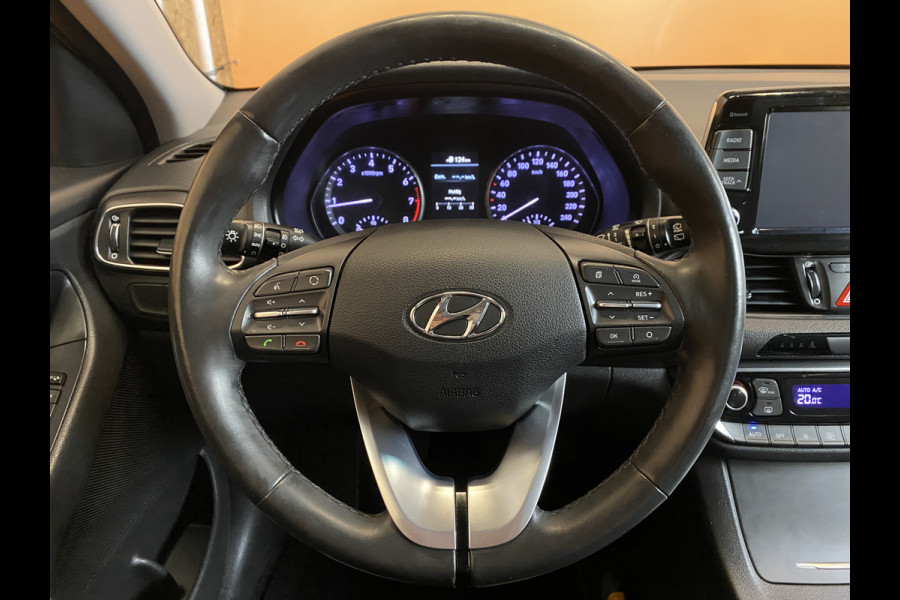Hyundai i30 Wagon 1.4 T-GDI Premium trekhaak | navi 1400 kg trekgewicht