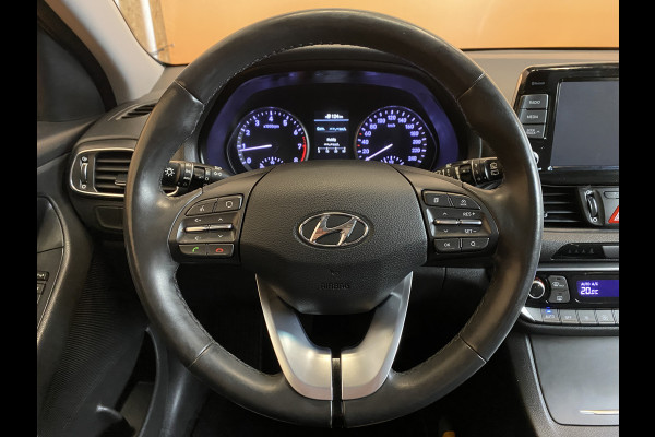 Hyundai i30 Wagon 1.4 T-GDI Premium trekhaak | navi 1400 kg trekgewicht
