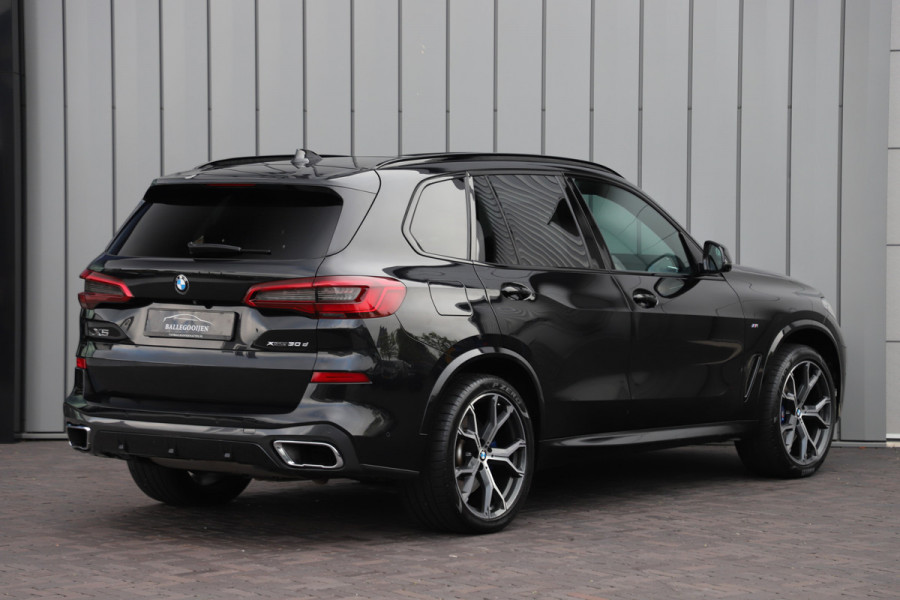 BMW X5 xDrive30d M-Sport 7 Persoons | 265PK | Luchtvering | Head-up | Keyles-go | Sfeerverlichting | Pano | ACC | Harman/Kardon | Memor
