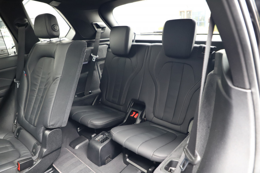 BMW X5 xDrive30d M-Sport 7 Persoons | 265PK | Luchtvering | Head-up | Keyles-go | Sfeerverlichting | Pano | ACC | Harman/Kardon | Memor