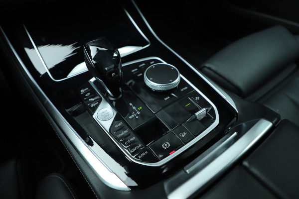 BMW X5 xDrive30d M-Sport 7 Persoons | 265PK | Luchtvering | Head-up | Keyles-go | Sfeerverlichting | Pano | ACC | Harman/Kardon | Memor