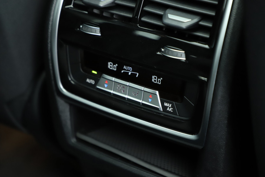 BMW X5 xDrive30d M-Sport 7 Persoons | 265PK | Luchtvering | Head-up | Keyles-go | Sfeerverlichting | Pano | ACC | Harman/Kardon | Memor
