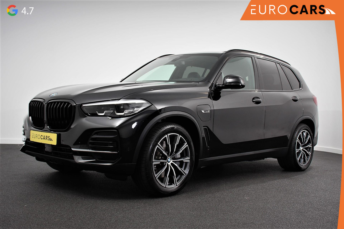 BMW X5 xDrive45e Hybrid 394pk Executive Shadow line Leder Schuif-Panorama dak Navigatie Trekhaak Camera 360 20"LMV BMW X5 xDrive45e Hybrid 394pk Executive Shadow line Leder Schuif-Panorama dak Navigatie Trekhaak Camera 360 20"LMV