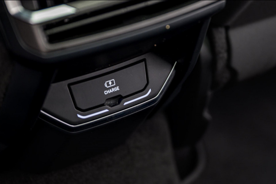 Lynk & Co 01 1.5 261PK Plug-in Hybrid * 360* camera Pano/dak Apple/Carplay Adaptive/Cruise