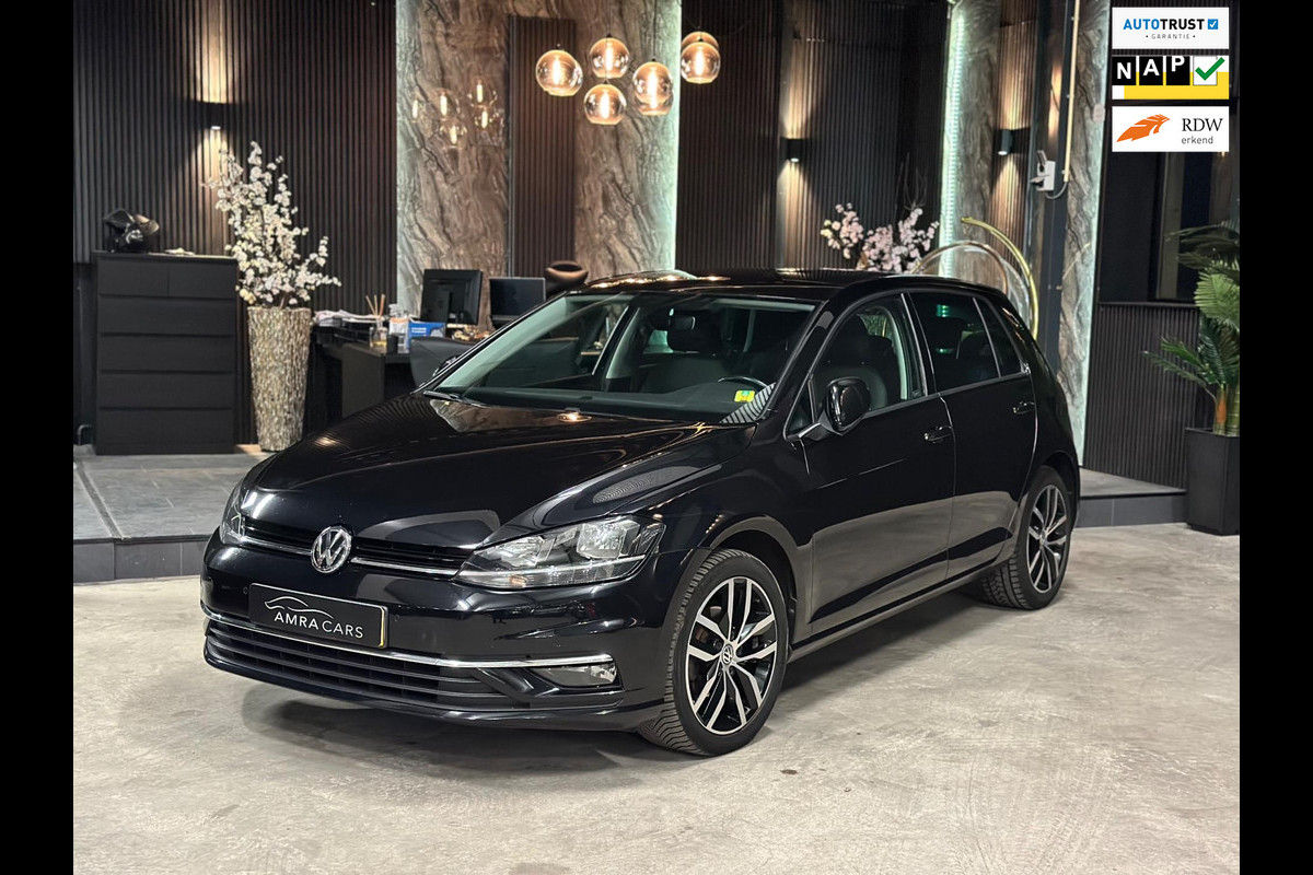 Volkswagen Golf 1.0 TSI Comfortline Business Volkswagen Golf 1.0 TSI Comfortline Business