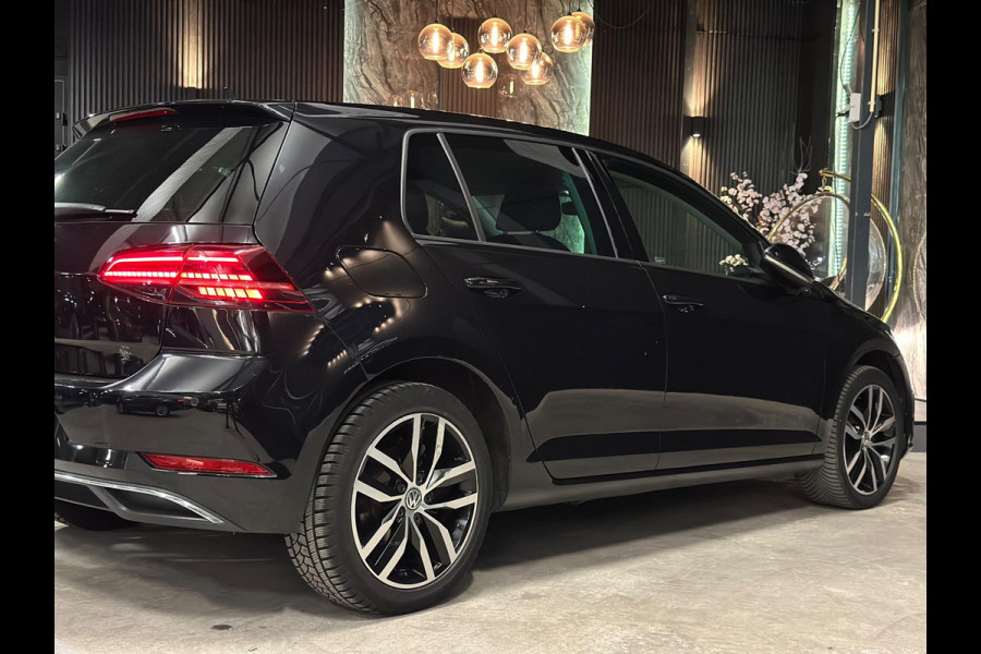 Volkswagen Golf 1.0 TSI Comfortline Business