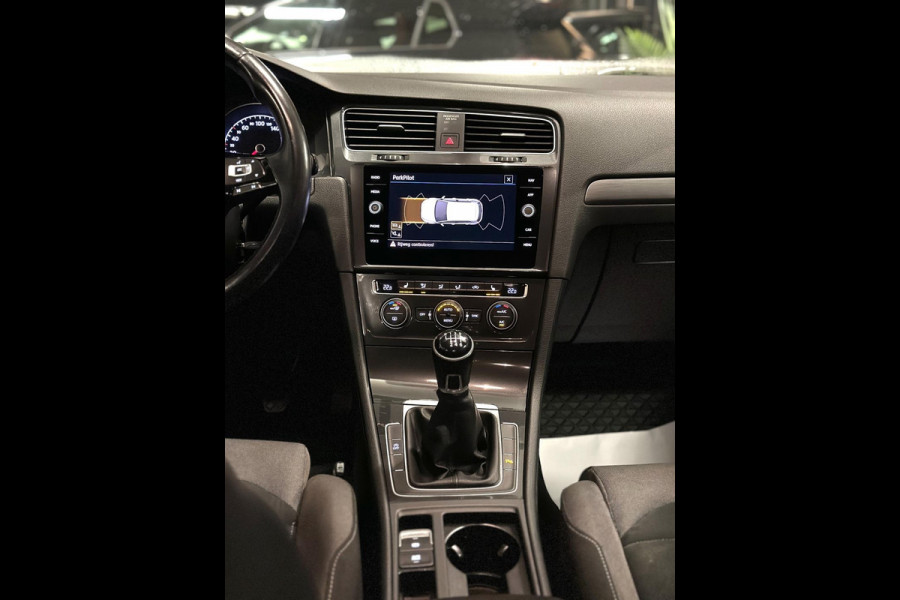 Volkswagen Golf 1.0 TSI Comfortline Business