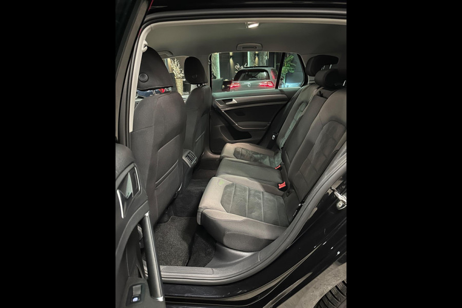 Volkswagen Golf 1.0 TSI Comfortline Business