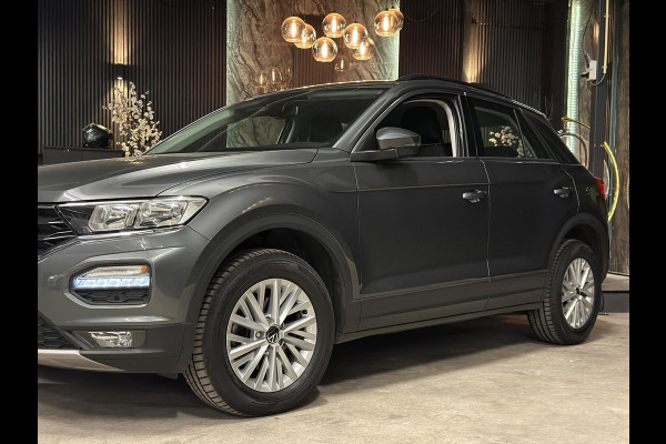 Volkswagen T-Roc 1.5 TSI Sport|DSG|KEYLESS|CAMERA