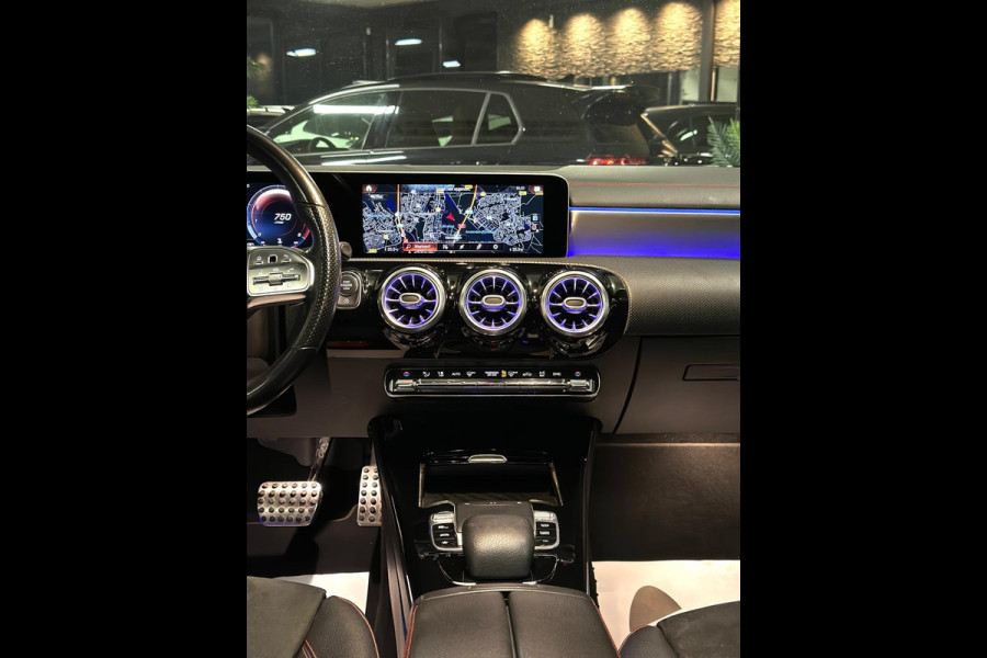 Mercedes-Benz CLA-Klasse 220|AMG|PANO|SFEER|MEMORY