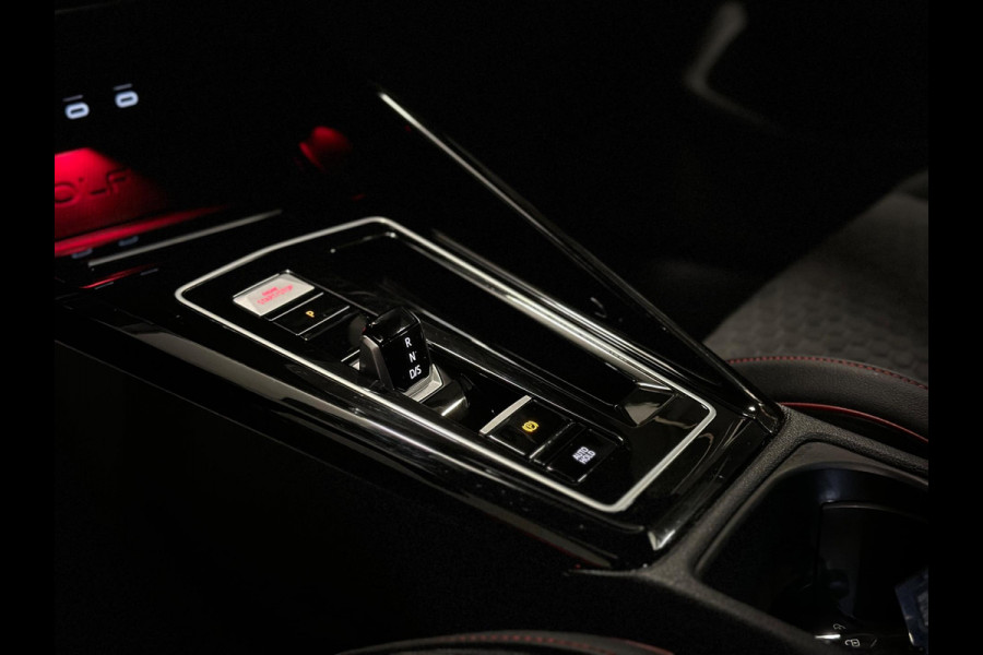 Volkswagen Golf 2.0 GTI CLUBSPORT|PANO|BOMVOL!