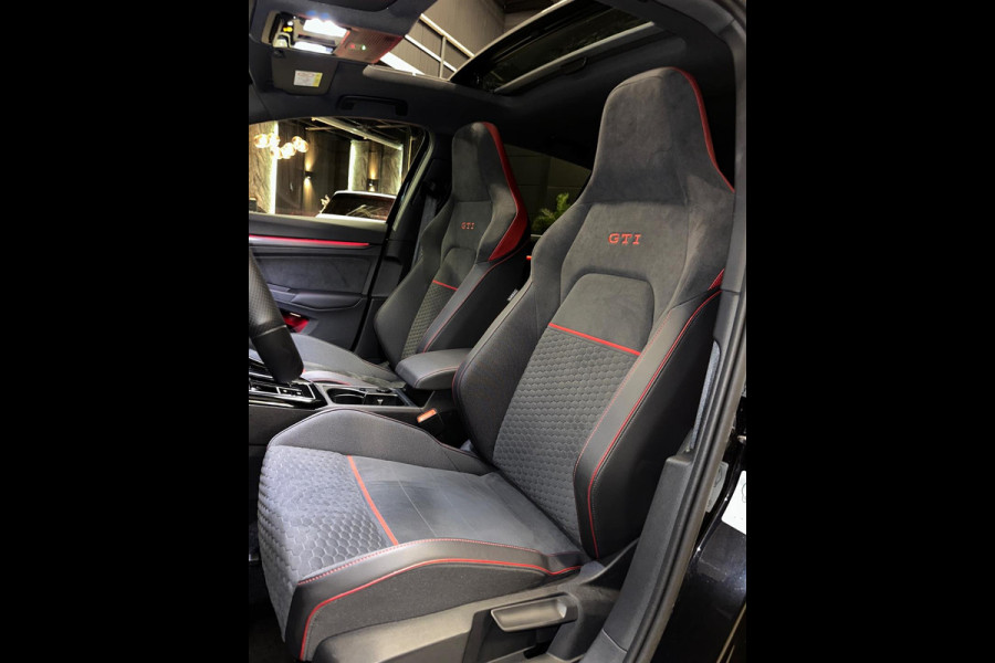 Volkswagen Golf 2.0 GTI CLUBSPORT|PANO|BOMVOL!