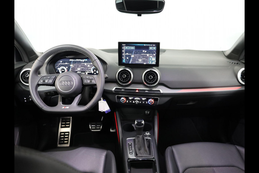Audi Q2 35 TFSI S Edition 150 pk S-tronic | Verlengde garantie | Navigatie | Parkeersensoren achter | Adaptieve cruise control | Matrix LED koplampen | S-line |