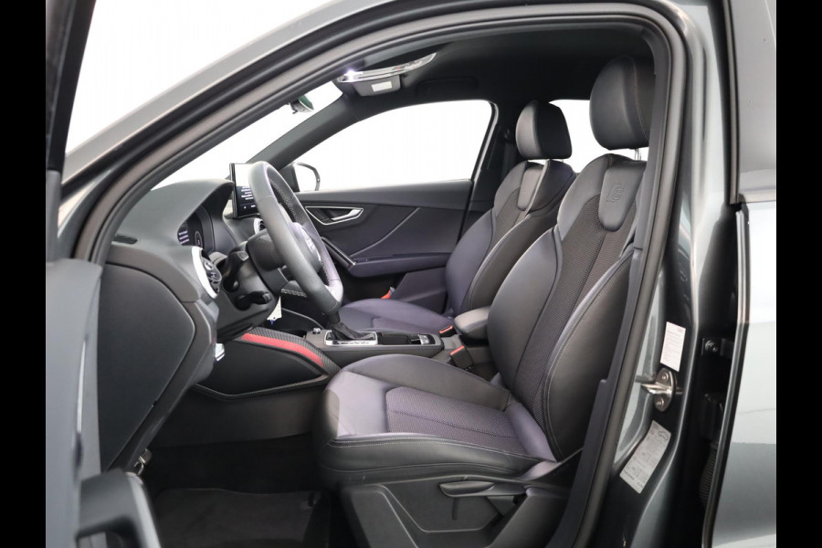 Audi Q2 35 TFSI S Edition 150 pk S-tronic | Verlengde garantie | Navigatie | Parkeersensoren achter | Adaptieve cruise control | Matrix LED koplampen | S-line |