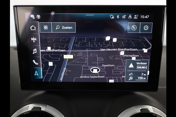 Audi Q2 35 TFSI S Edition 150 pk S-tronic | Verlengde garantie | Navigatie | Parkeersensoren achter | Adaptieve cruise control | Matrix LED koplampen | S-line |