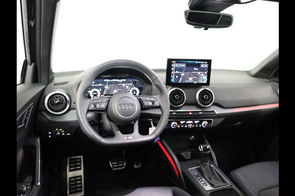 Audi Q2 35 TFSI S Edition 150 pk S-tronic | Verlengde garantie | Navigatie | Parkeersensoren achter | Adaptieve cruise control | Matrix LED koplampen | S-line |