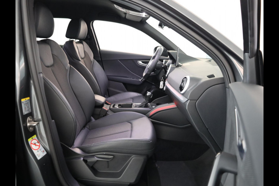 Audi Q2 35 TFSI S Edition 150 pk S-tronic | Verlengde garantie | Navigatie | Parkeersensoren achter | Adaptieve cruise control | Matrix LED koplampen | S-line |